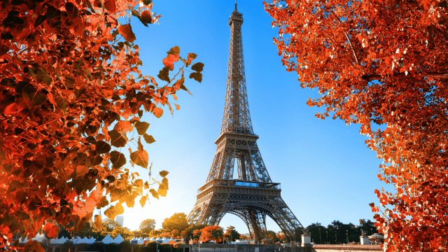 Eiffel Tower – The Iconic Jewel of Paris