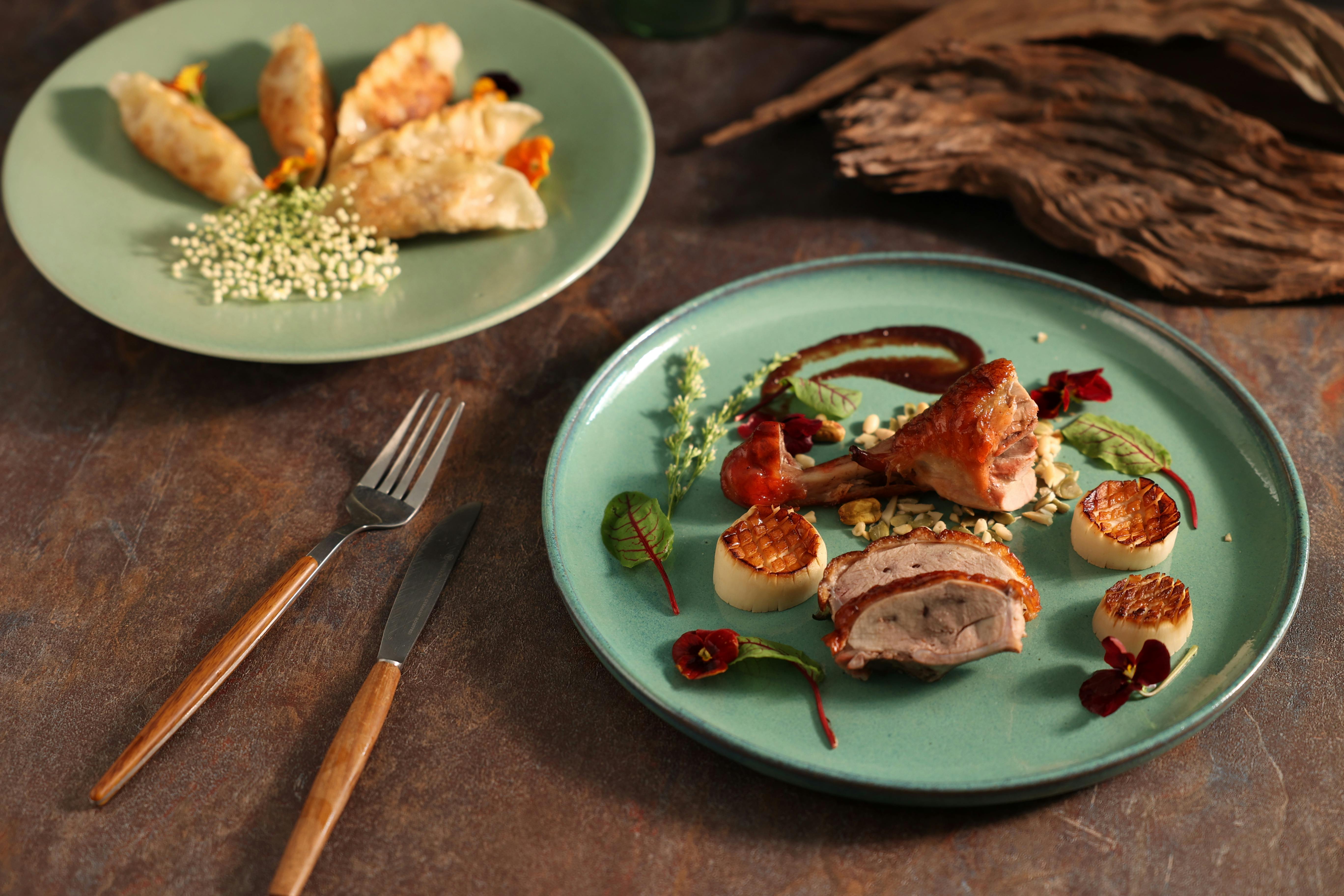 Cuisine & Dining